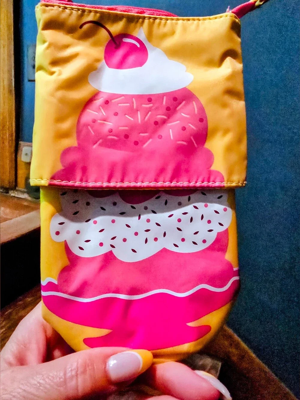 Thirty One Hide And Peek Pouch